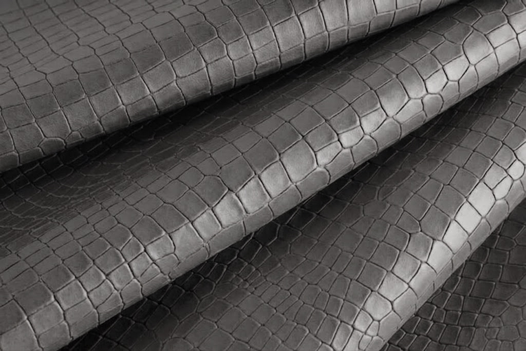 Slate gray crocodile-print leather for pumps, heels, clutches, boots... - F. KOOIJMAN Paris