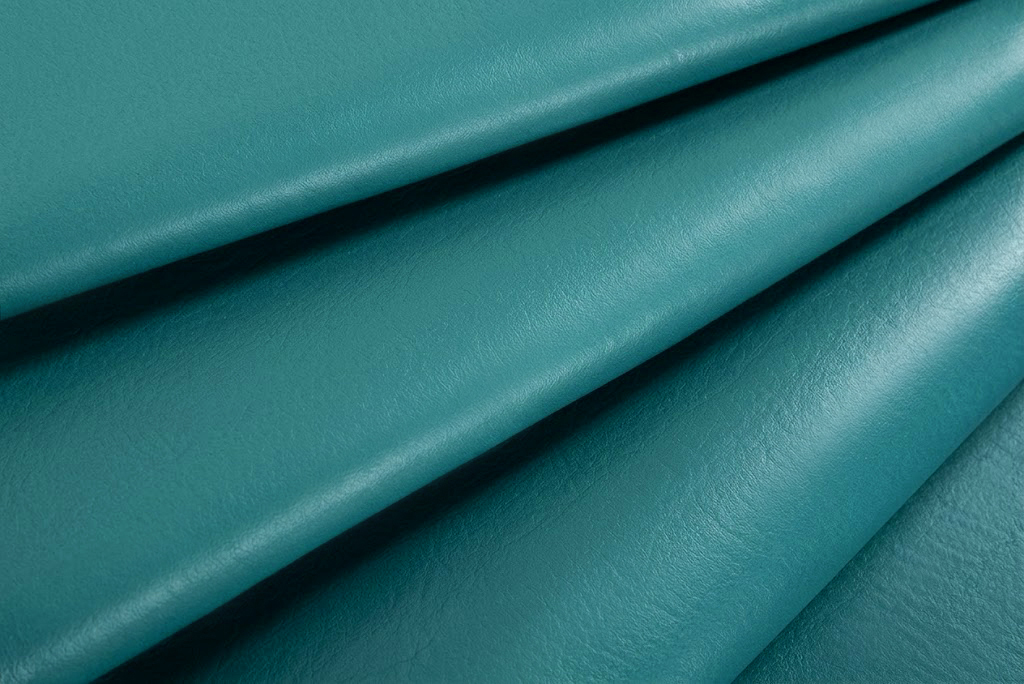 Turquoise blue smooth leather for pumps, heels, clutches, boots... - F. KOOIJMAN Paris