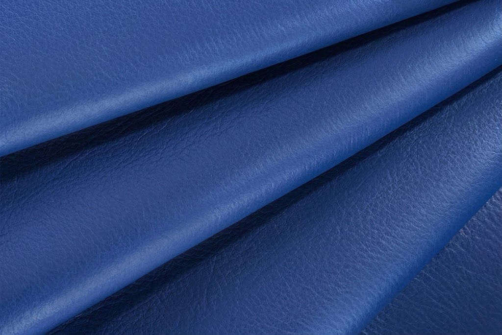 Electric blue smooth leather for pumps, heels, clutches, boots... - F. KOOIJMAN Paris