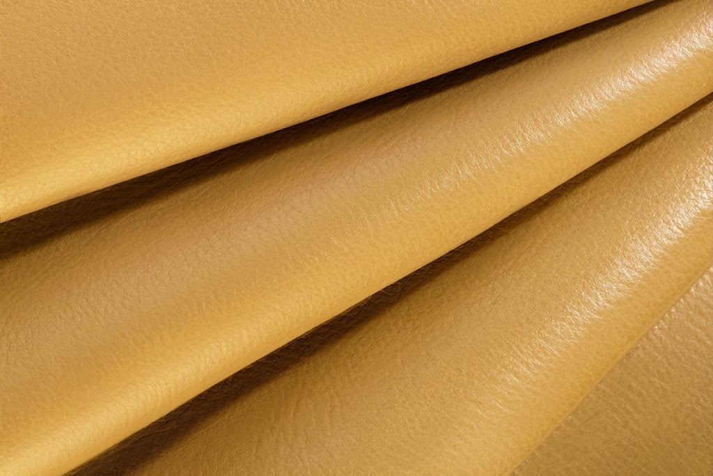 Mustard yellow smooth leather for pumps, heels, clutches, boots... - F. KOOIJMAN Paris