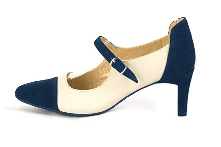 Navy blue and off white women's dress pumps, with a round neckline. Round toe. Medium comma heels. Profile view - Florence KOOIJMAN