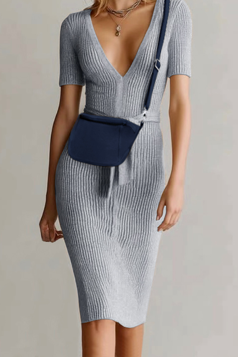 Dress handbag in navy blue leather - Worn view