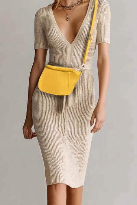 Dress handbag in yellow leather - Worn view