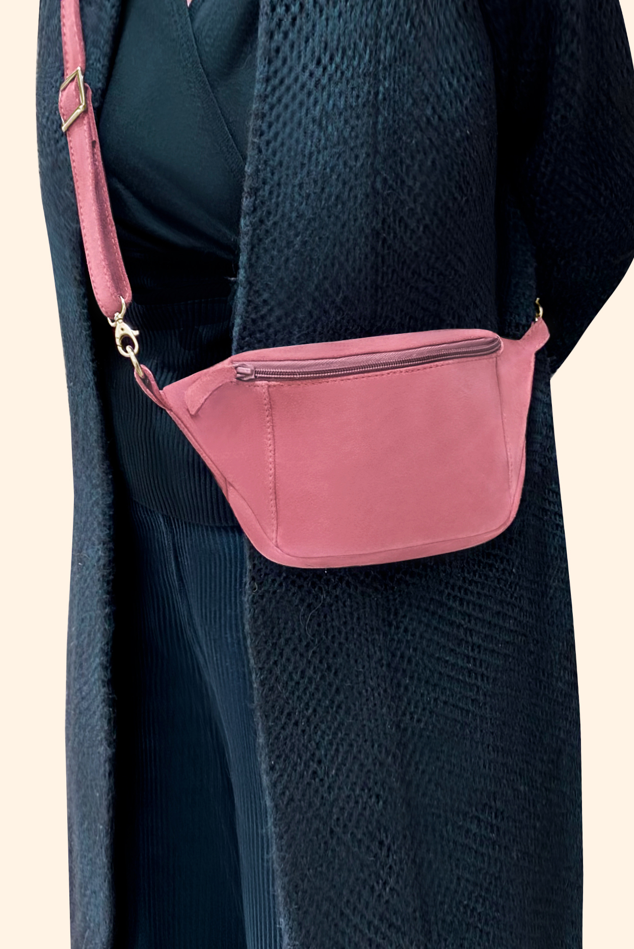 Dress handbag in carnation pink leather - Worn view