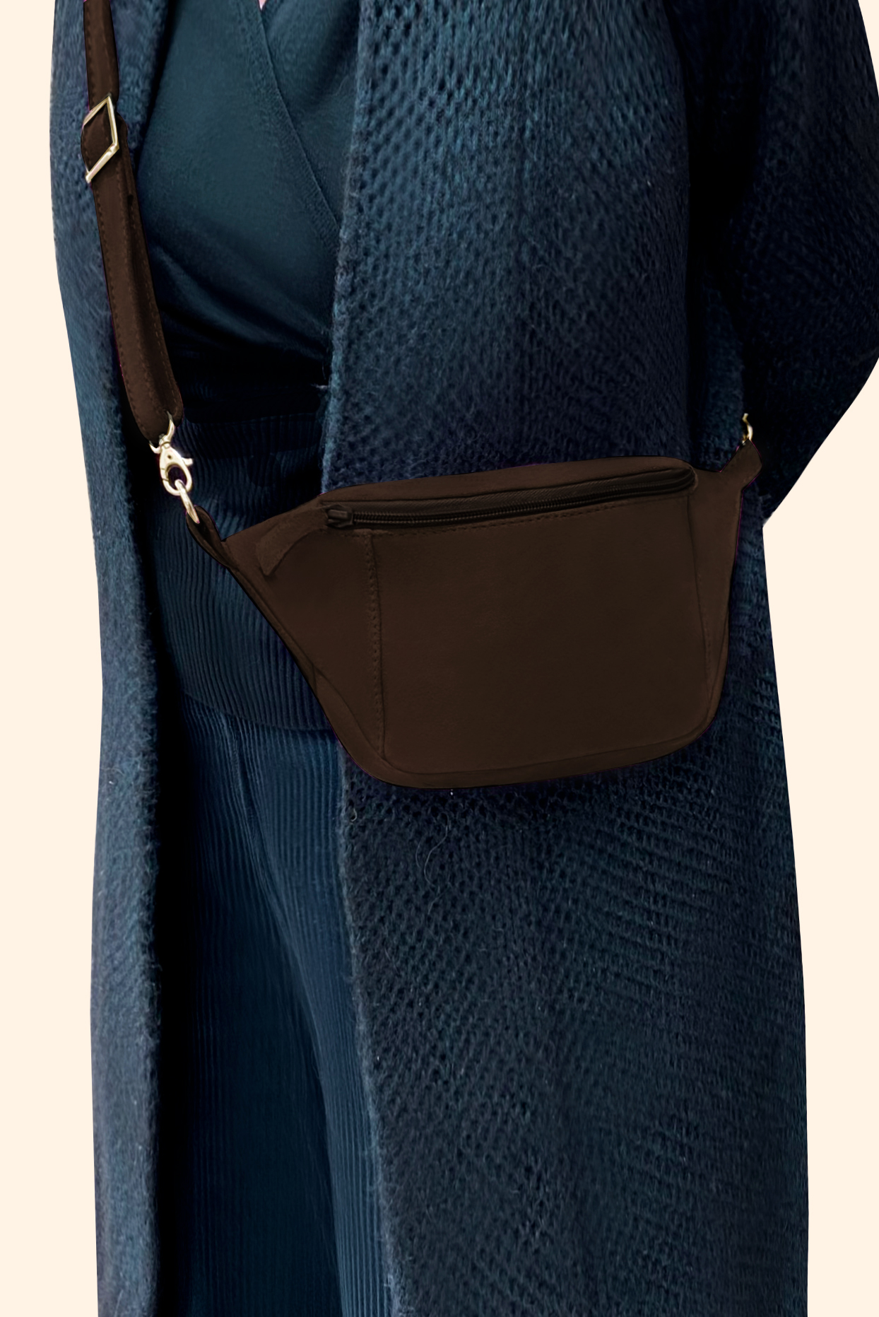 Dark brown women's dress clutch, for weddings, ceremonies, cocktails and parties. Worn view - Florence KOOIJMAN