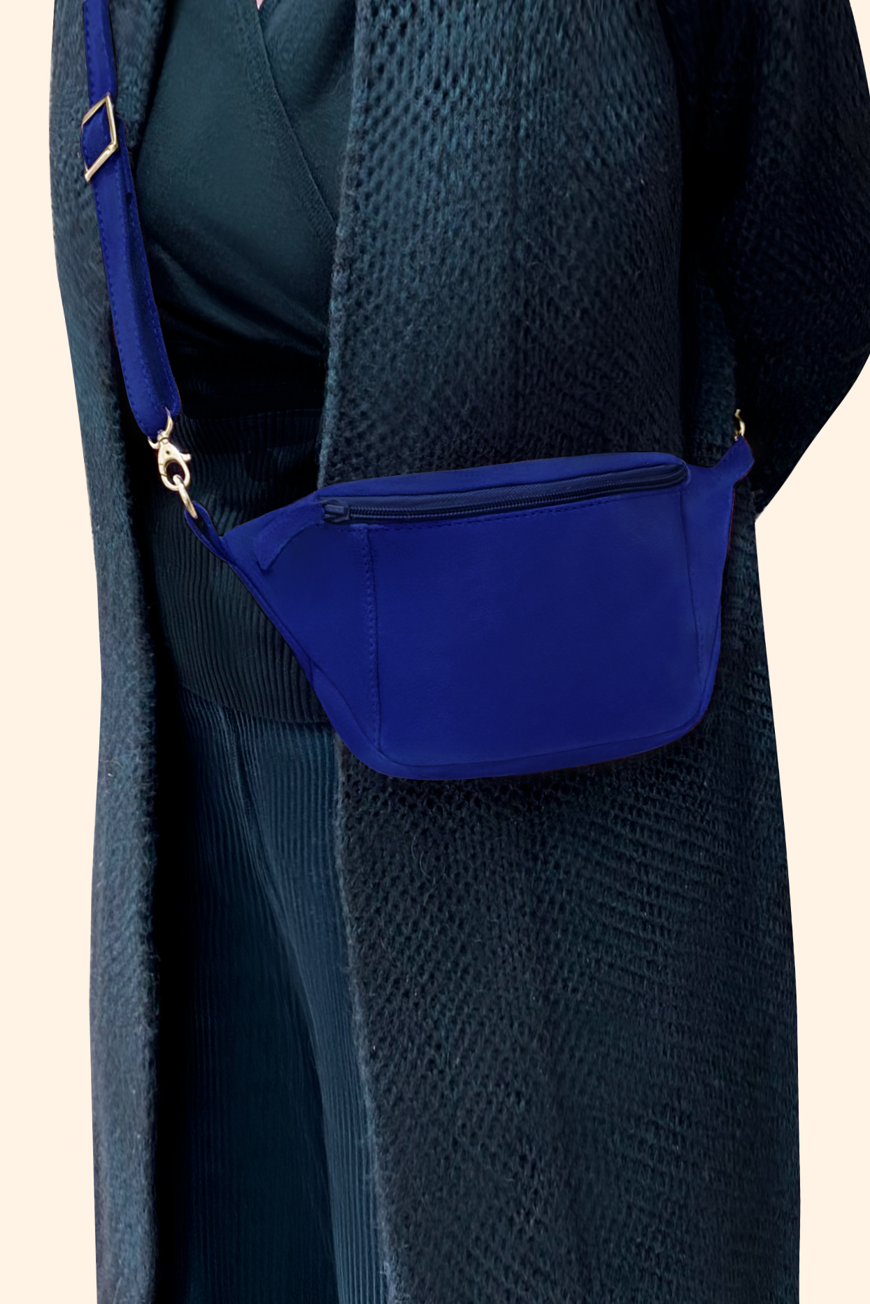 Electric blue women's dress clutch, for weddings, ceremonies, cocktails and parties. Worn view - Florence KOOIJMAN