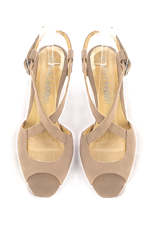Tan beige women's open back sandals, with crossed straps. Round toe. Low kitten heels. Top view - Florence KOOIJMAN