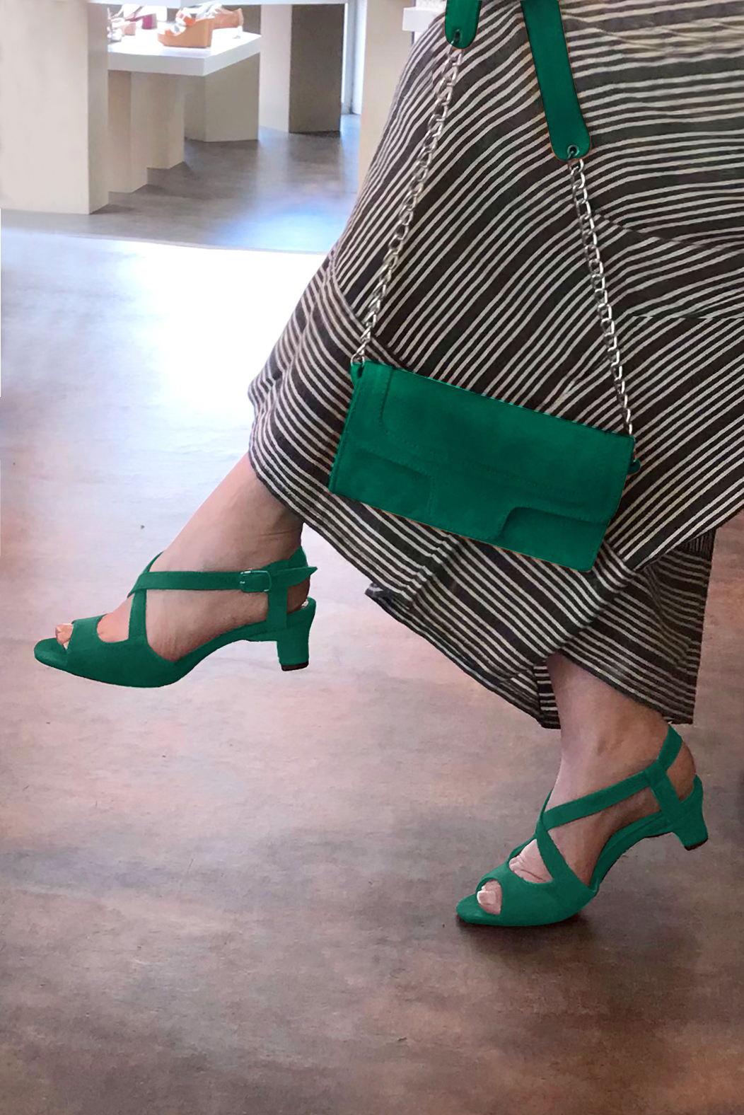 Emerald green women's open back sandals, with crossed straps. Round toe. Low kitten heels. Worn view - Florence KOOIJMAN