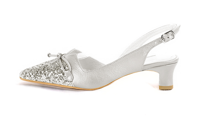 Light silver women's open back shoes, with a knot. Tapered toe. Low kitten heels. Profile view - Florence KOOIJMAN