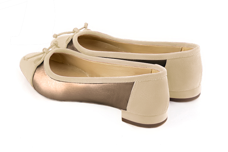 Champagne white and bronze gold women's ballet pumps, with low heels. Round toe. Flat block heels. Rear view - Florence KOOIJMAN