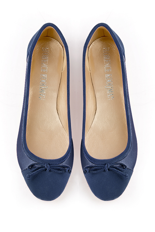 Prussian blue women's ballet pumps, with low heels. Round toe. Flat block heels. Top view - Florence KOOIJMAN