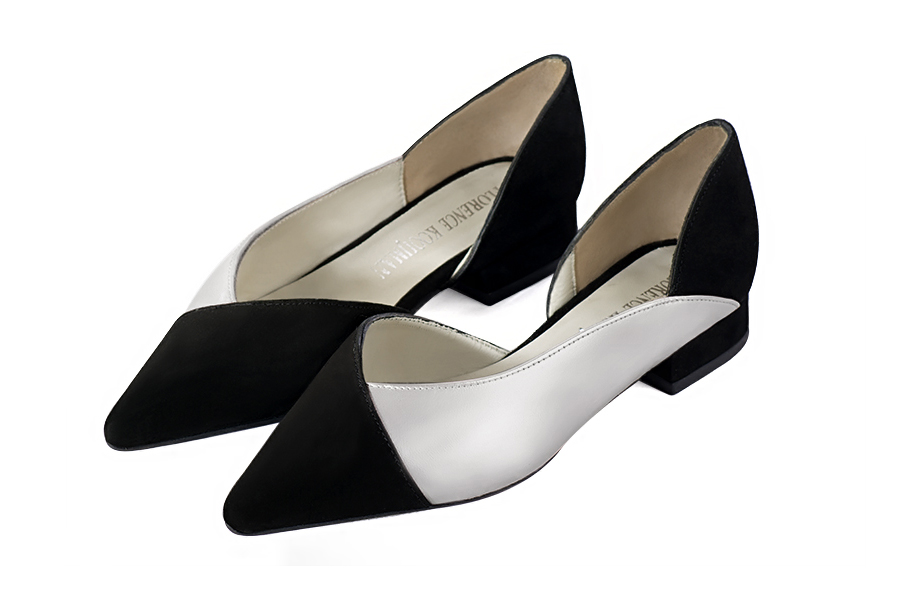Matt black and light silver women's open arch dress pumps. Pointed toe. Flat block heels. Front view - Florence KOOIJMAN