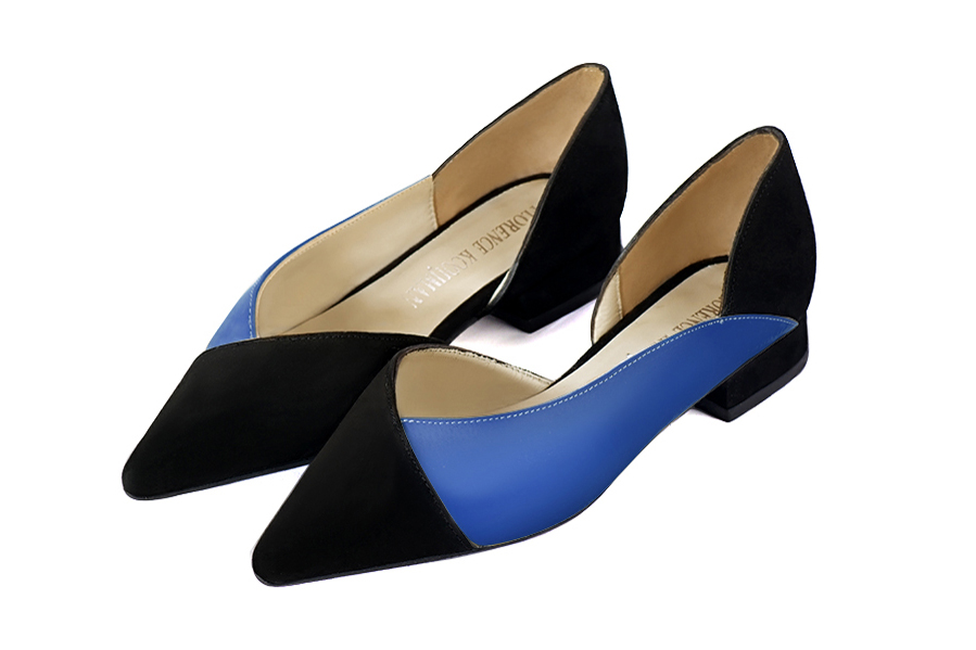 Matt black and electric blue women's open arch dress pumps. Pointed toe. Flat block heels. Front view - Florence KOOIJMAN