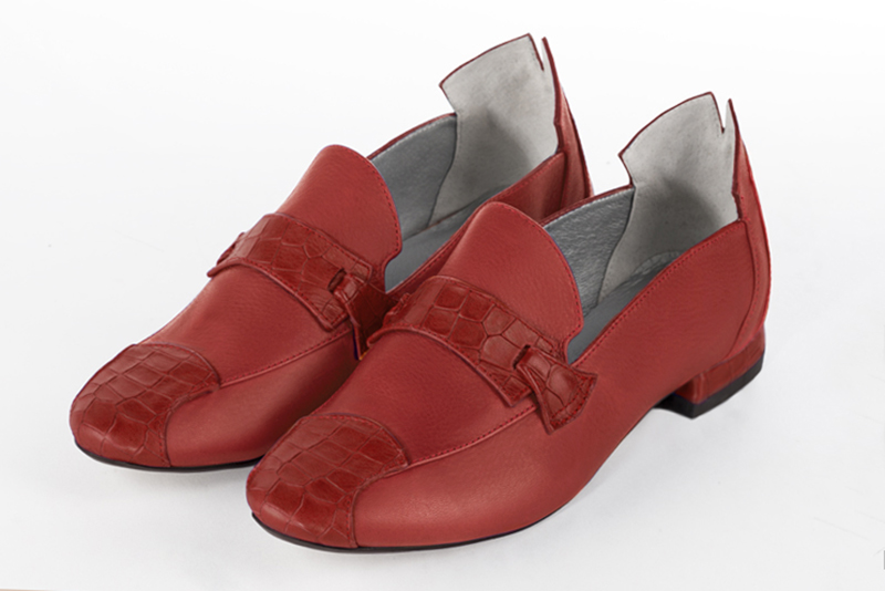 Scarlet red women's fashion loafers. Round toe. Flat block heels - Florence KOOIJMAN