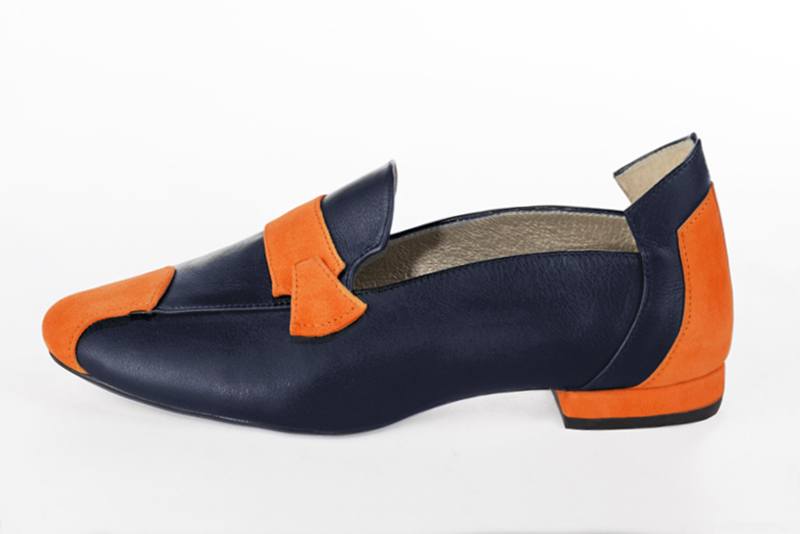 Apricot orange and navy blue women's fashion loafers. Round toe. Flat block heels. Profile view - Florence KOOIJMAN