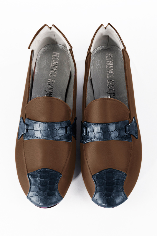 Denim blue and caramel brown women's fashion loafers. Round toe. Flat block heels. Top view - Florence KOOIJMAN