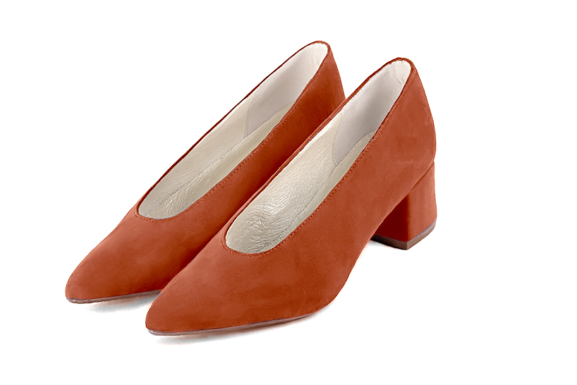 Terracotta orange women's dress pumps, with a round neckline. Tapered toe. Low flare heels. Front view - Florence KOOIJMAN
