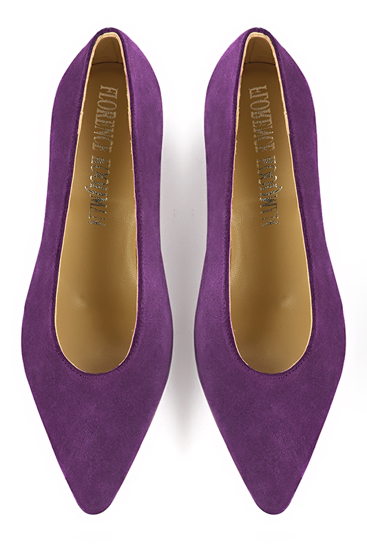 Amethyst purple women's dress pumps, with a round neckline. Tapered toe. Medium slim heel. Top view - Florence KOOIJMAN