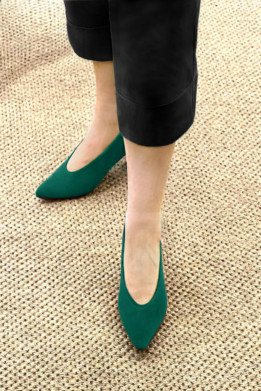 Forest green women's dress pumps, with a round neckline. Tapered toe. Low flare heels. Worn view - Florence KOOIJMAN