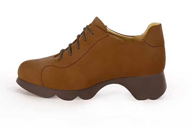 French elegance and refinement for these caramel brown casual lace-up shoes, 
                available in many subtle leather and colour combinations. A cross between a derby and a trainer, this pretty model is a comfortable companion. 
                Matching clutches for parties, ceremonies and weddings.   
                You can customize these lace-up shoes to perfectly match your tastes or needs, and have a unique model.  
                Choice of leathers, colours, knots and heels. 
                Wide range of materials and shades carefully chosen.  
                Rich collection of flat, low, mid and high heels.  
                Small and large shoe sizes - Florence KOOIJMAN
