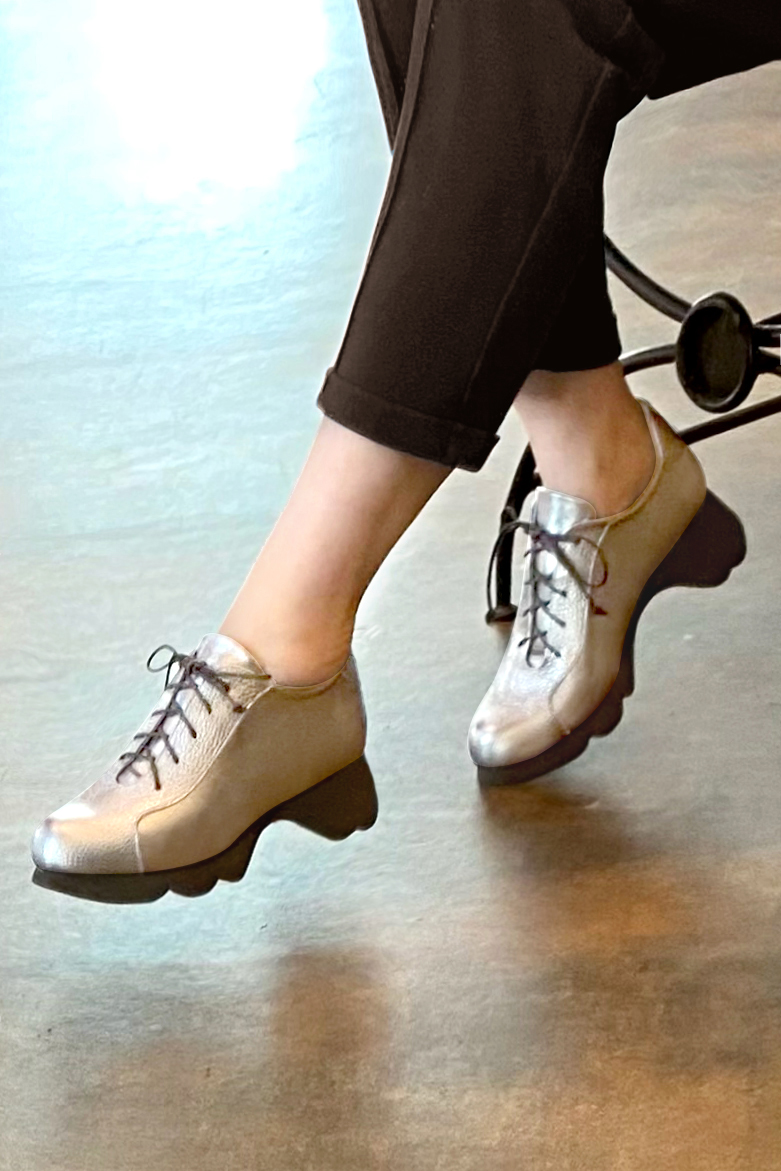 Tan beige women's casual lace-up shoes.. Worn view - Florence KOOIJMAN