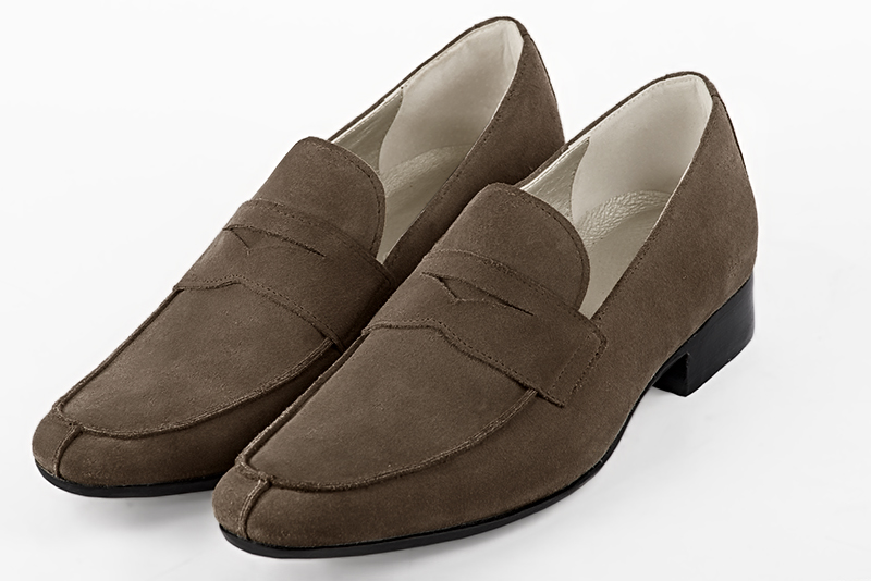 Chocolate brown dress loafers for men. Round toe. Flat leather soles - Florence KOOIJMAN