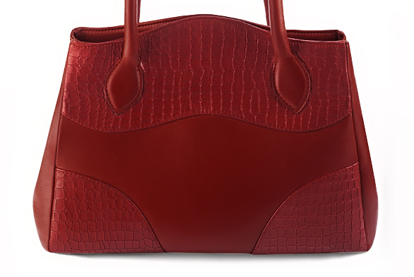 Scarlet red women's dress handbag, matching pumps and belts. Profile view - Florence KOOIJMAN