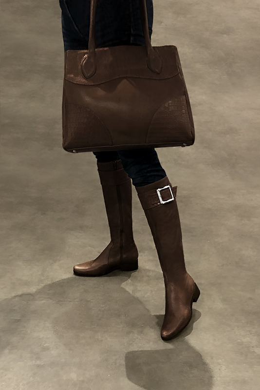 Dark brown women's dress handbag, matching pumps and belts. Worn view - Florence KOOIJMAN