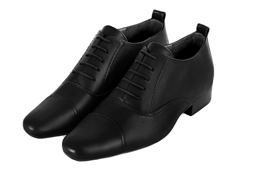 Satin black lace-up dress shoes for men. Round toe. Flat leather soles. Front view - Florence KOOIJMAN