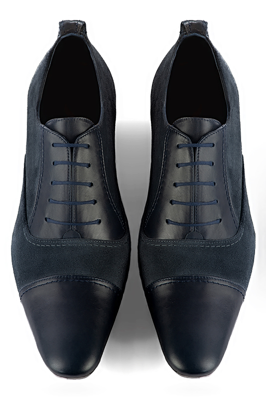 Satin black lace-up dress shoes for men. Round toe. Flat leather soles. Top view - Florence KOOIJMAN