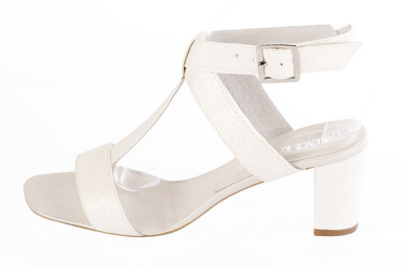 Off white women's fully open sandals, with an instep strap. Square toe. Medium block heels. Profile view - Florence KOOIJMAN