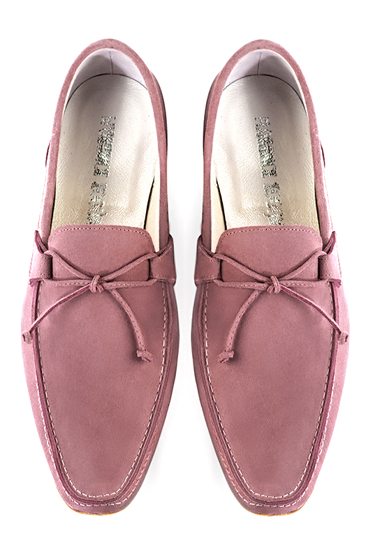 Dusty rose pink dress loafers for men. Round toe. Flat leather soles. Top view - Florence KOOIJMAN