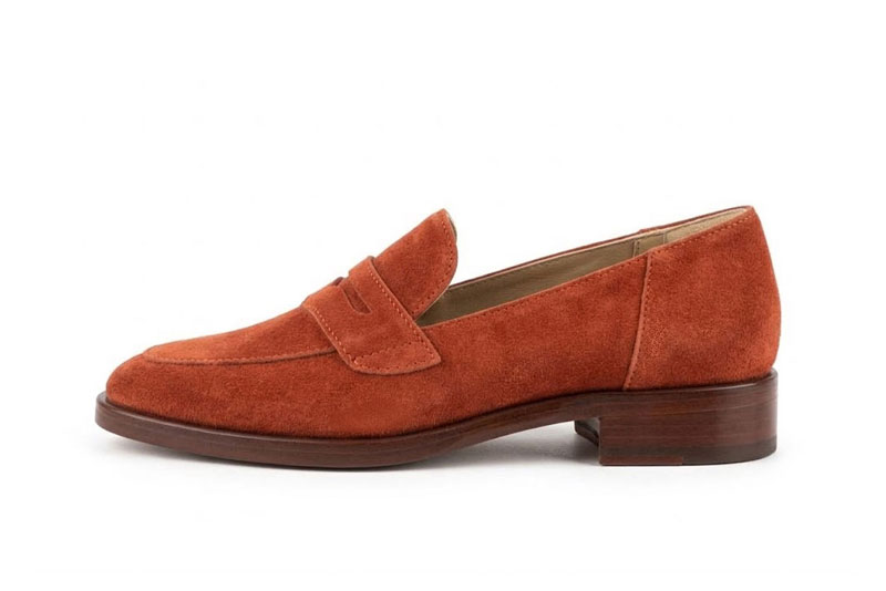 Women's terracotta lug-sole loafers with round toe and chunky rubber lug sole - Profile view