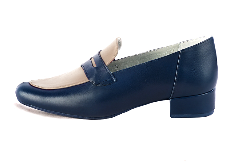 Navy blue and champagne white women's essential loafers. Round toe. Low block heels. Profile view - Florence KOOIJMAN