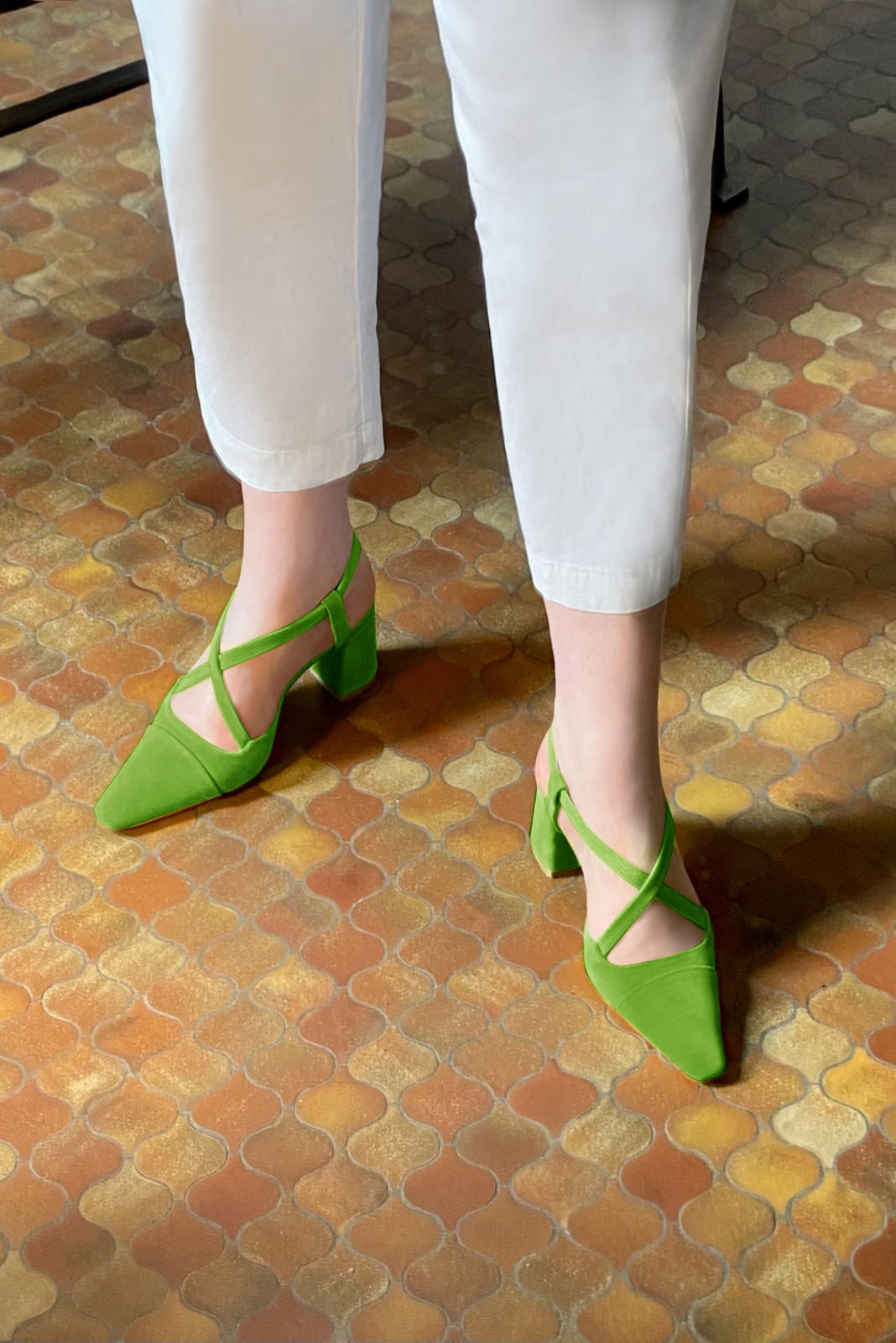 Grass green women's open back shoes, with crossed straps. Tapered toe. Medium flare heels. Worn view - Florence KOOIJMAN