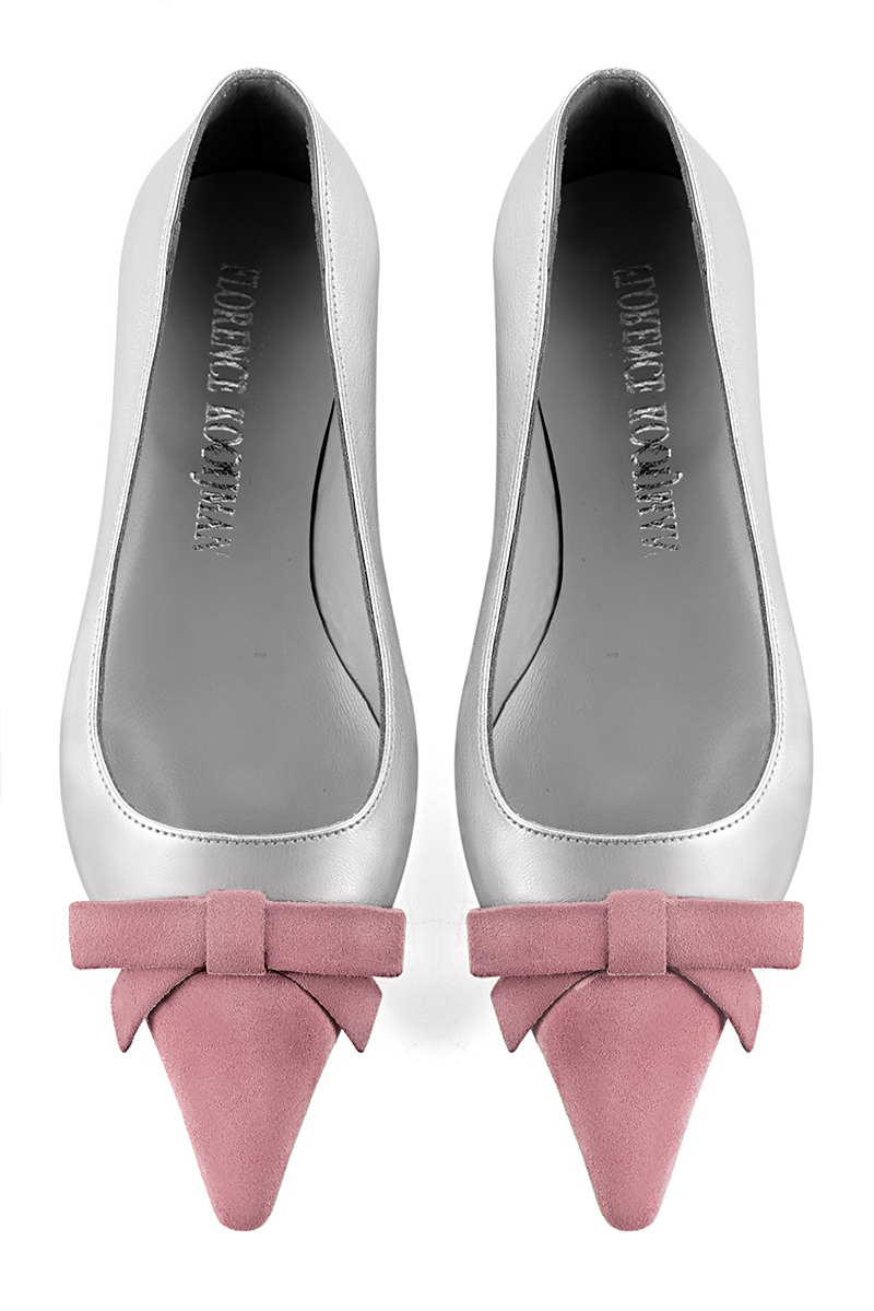 Dusty rose pink and light silver women's ballet pumps, with low heels. Pointed toe. Flat flare heels. Top view - Florence KOOIJMAN