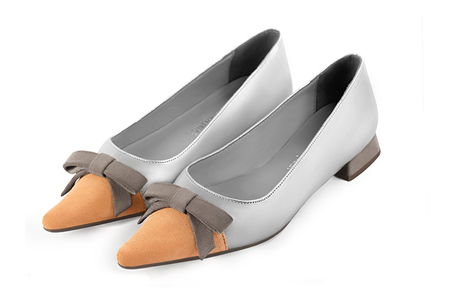 Marigold orange, light silver and pebble grey women's ballet pumps, with low heels. Pointed toe. Flat flare heels. Front view - Florence KOOIJMAN