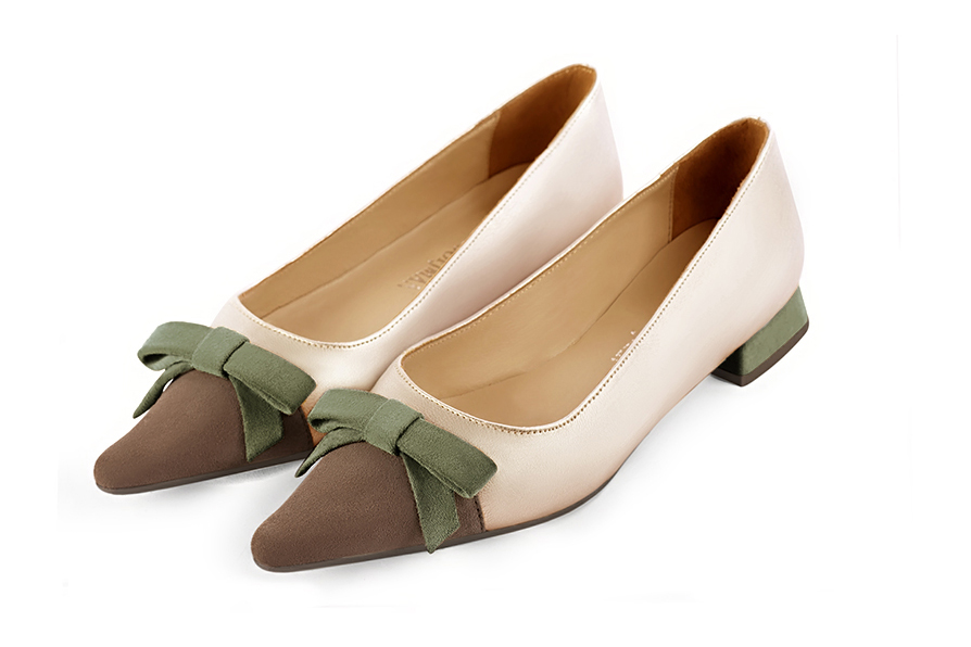 Chocolate brown, gold and khaki green women's ballet pumps, with low heels. Pointed toe. Flat flare heels. Front view - Florence KOOIJMAN