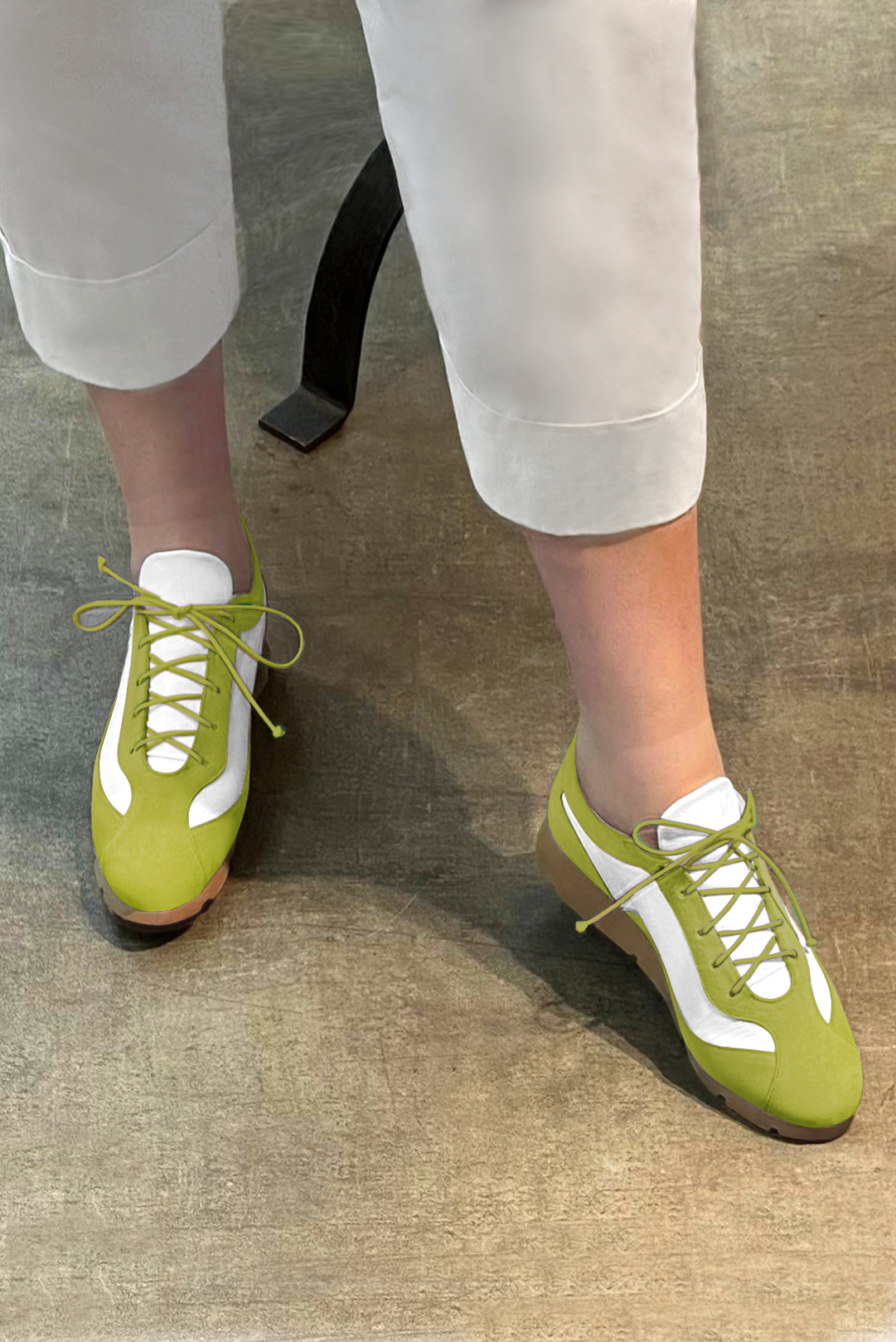 Pistachio green and pure white women's elegant sneakers. Round toe. Flat rubber soles. Worn view - Florence KOOIJMAN