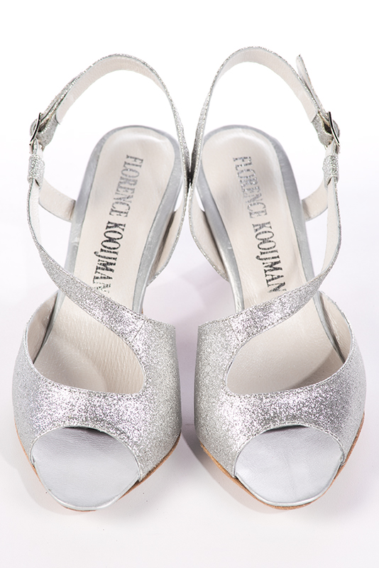 Light silver women's open back sandals, with crossed straps. Round toe. Medium spool heels. Top view - Florence KOOIJMAN