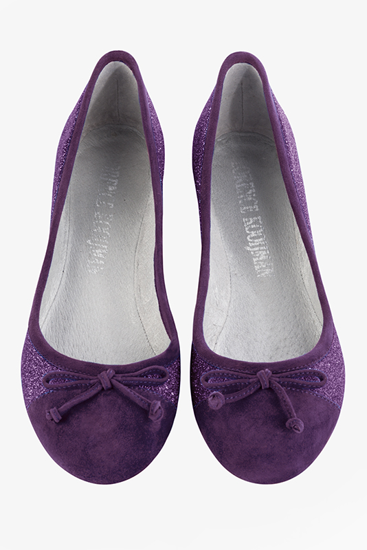 Amethyst purple women's ballet pumps, with flat heels. Round toe. Flat leather soles. Top view - Florence KOOIJMAN
