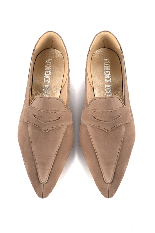 Biscuit beige women's essential loafers. Pointed toe. Flat flare heels. Top view - Florence KOOIJMAN