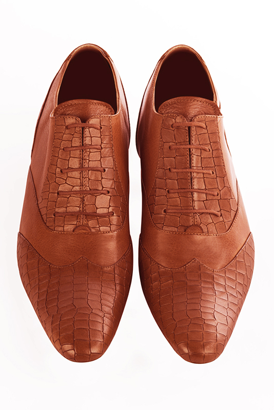 Terracotta orange lace-up dress shoes for men. Round toe. Flat leather soles. Top view - Florence KOOIJMAN
