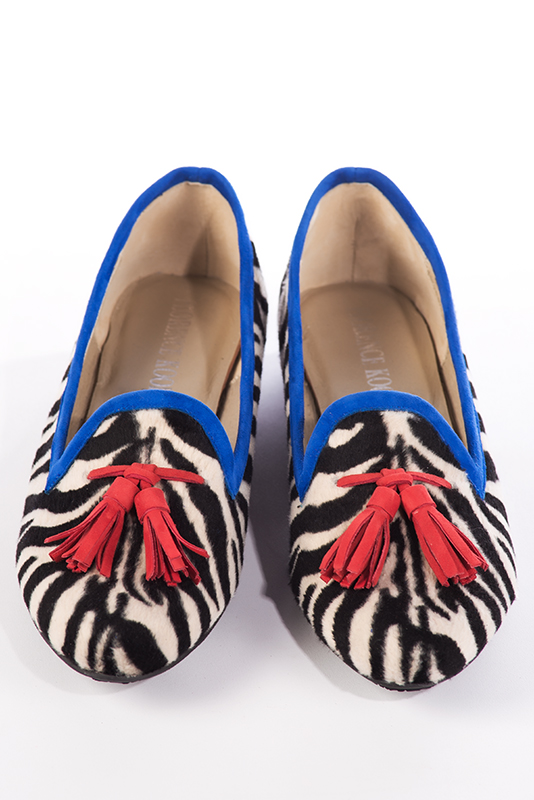 Safari black and electric blue women's loafers with pompons. Round toe. Flat block heels. Top view - Florence KOOIJMAN