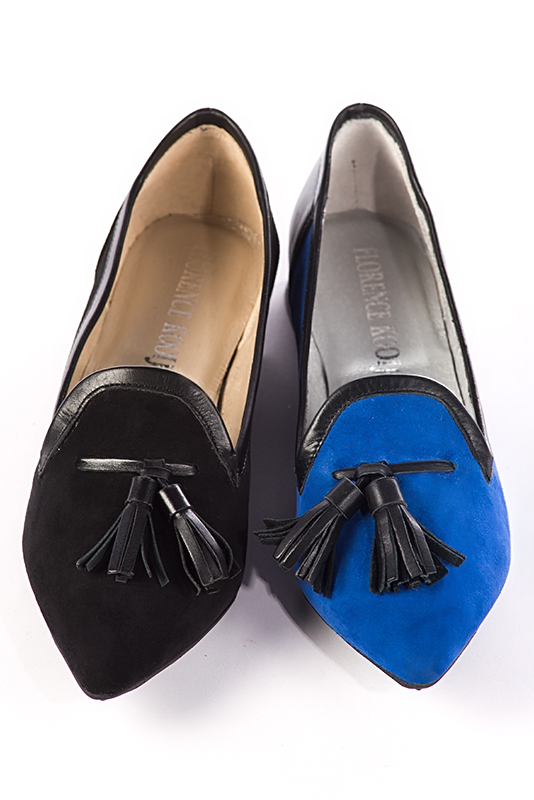 Electric blue and satin black women's loafers with pompons. Pointed toe. Flat flare heels. Top view - Florence KOOIJMAN
