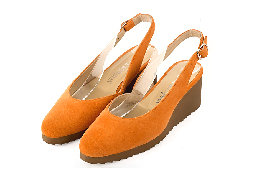 Dress slingback heels in apricot orange leather with thick rubber soles and round toe - Front view