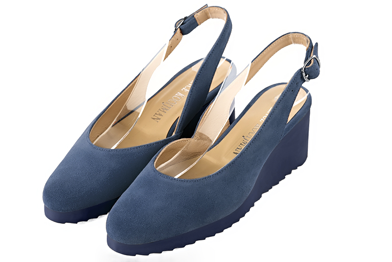Denim blue women's slingback shoes. Round toe. Low rubber soles. Front view - Florence KOOIJMAN