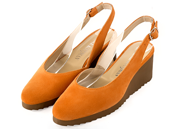 Apricot orange women's slingback shoes. Round toe. Low rubber soles. Front view - Florence KOOIJMAN