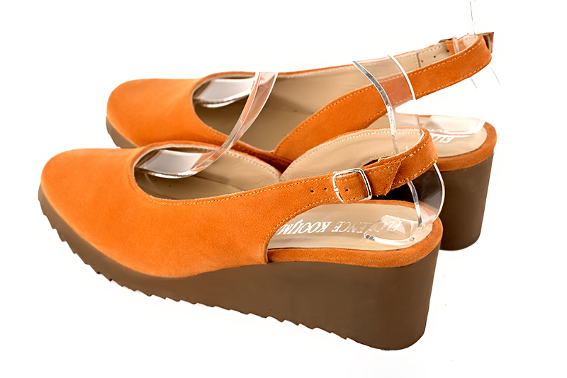 Apricot orange women's slingback shoes. Round toe. Low rubber soles. Rear view - Florence KOOIJMAN