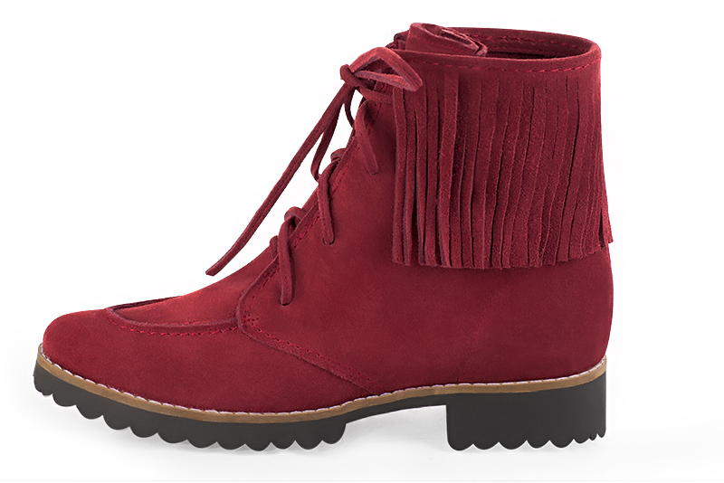 Burgundy red women's ankle boots with laces at the front. Round toe. Flat rubber soles. Profile view - Florence KOOIJMAN